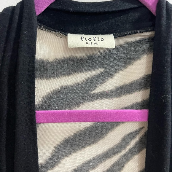 Cover up very soft fabric S/M in very good condition used it once - Picture 5 of 5